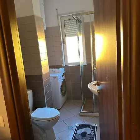 Dea Durres, Golem Lägenhet *